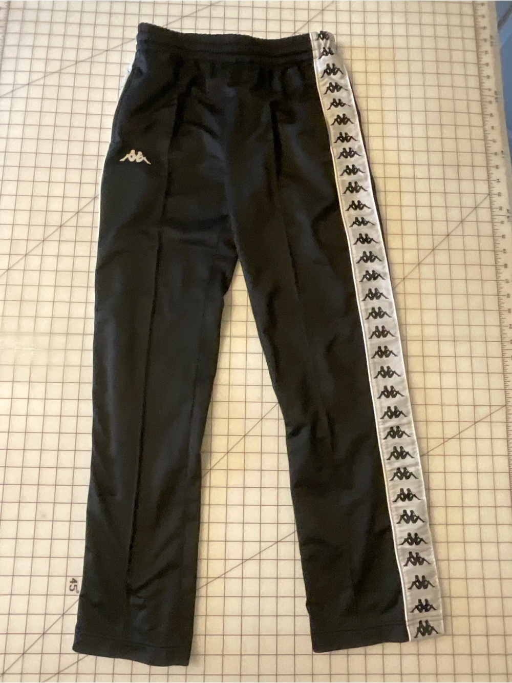 Kappa Men’s Sweatpants in Size S Black/White